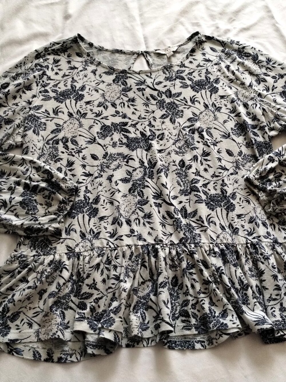 LUCKY BRAND Light/Dark Blue Long Sleeve FLORAL Print PEPLUM Top Sz MEDIUM